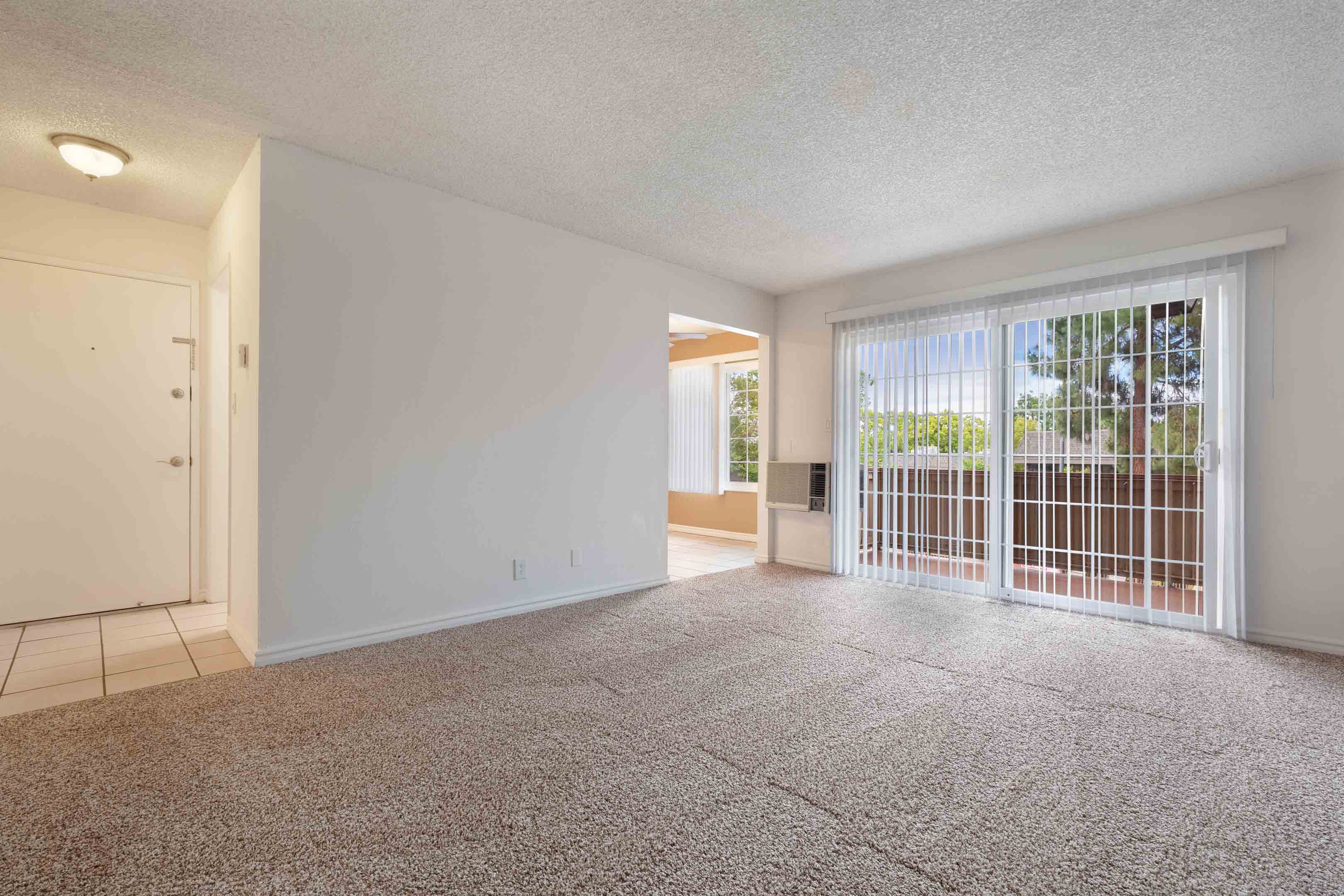 Fremont Manor photo 2